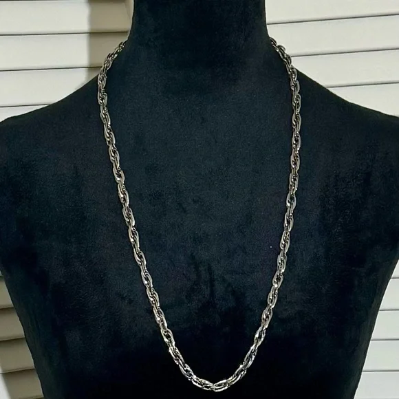Women’s Shiny Silver Chain Necklace - Mid-Length - Mix & Match Wear Anywhere - Picture 3 of 8